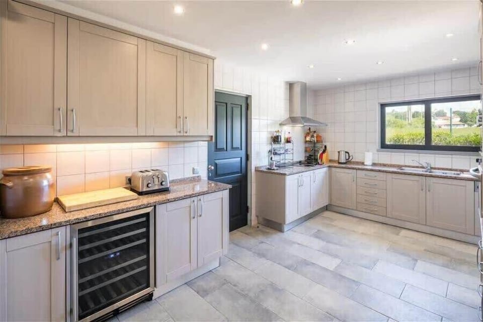 Large fully equipped kitchen