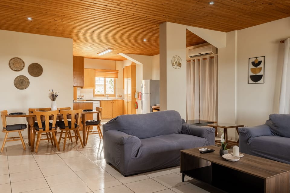 Laid back living area with contemporary charm
