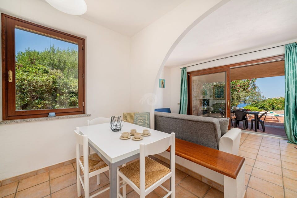 Balcony / Terrace / Patio, Living Room