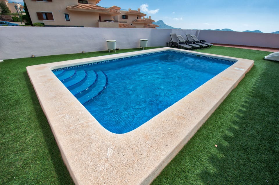 Private Pool with sun until early evening.