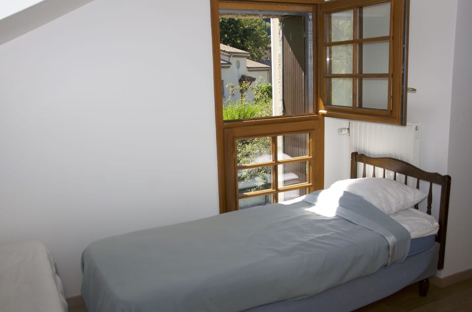 twin room with ensuite shower/toilet