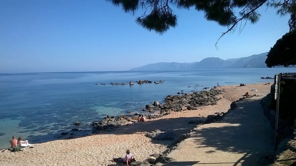 Along the Palmasera sea-promenade in Cala Gonone.