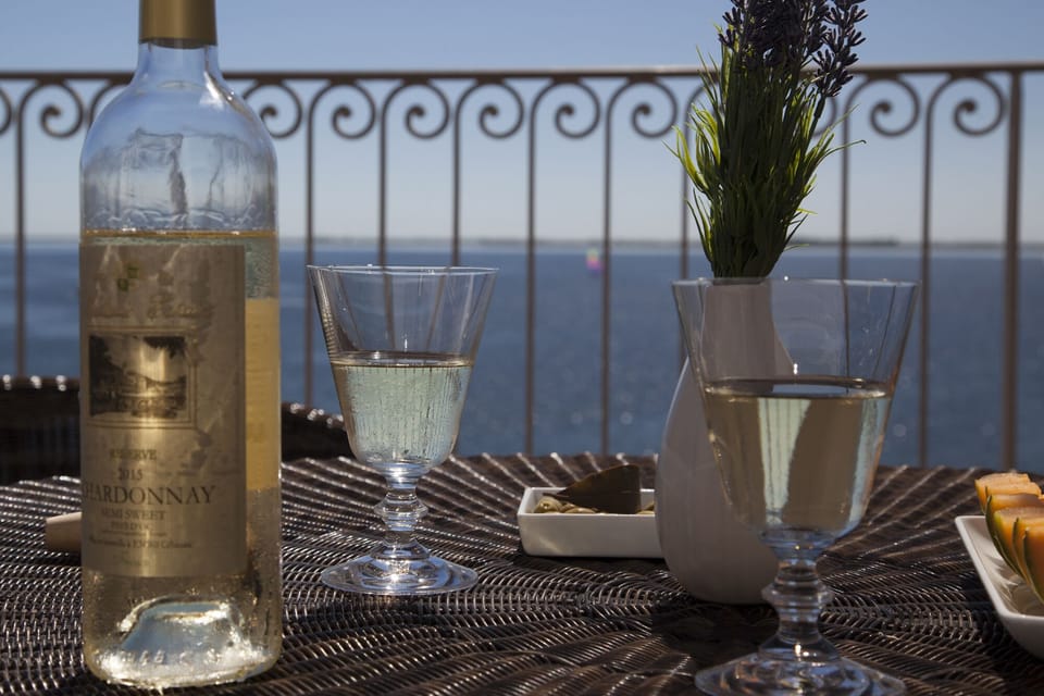 Enjoy al fresco dining