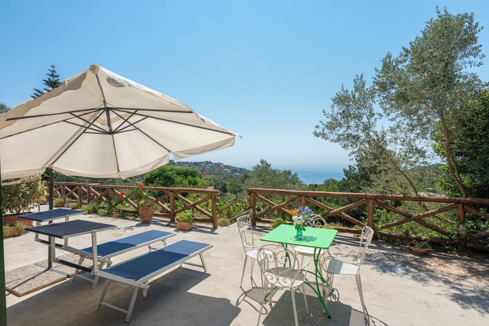 Sea view terrace with all conforts 