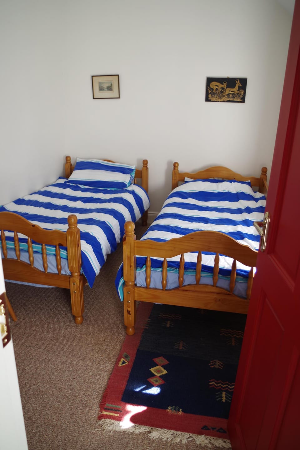 Twin bedroom