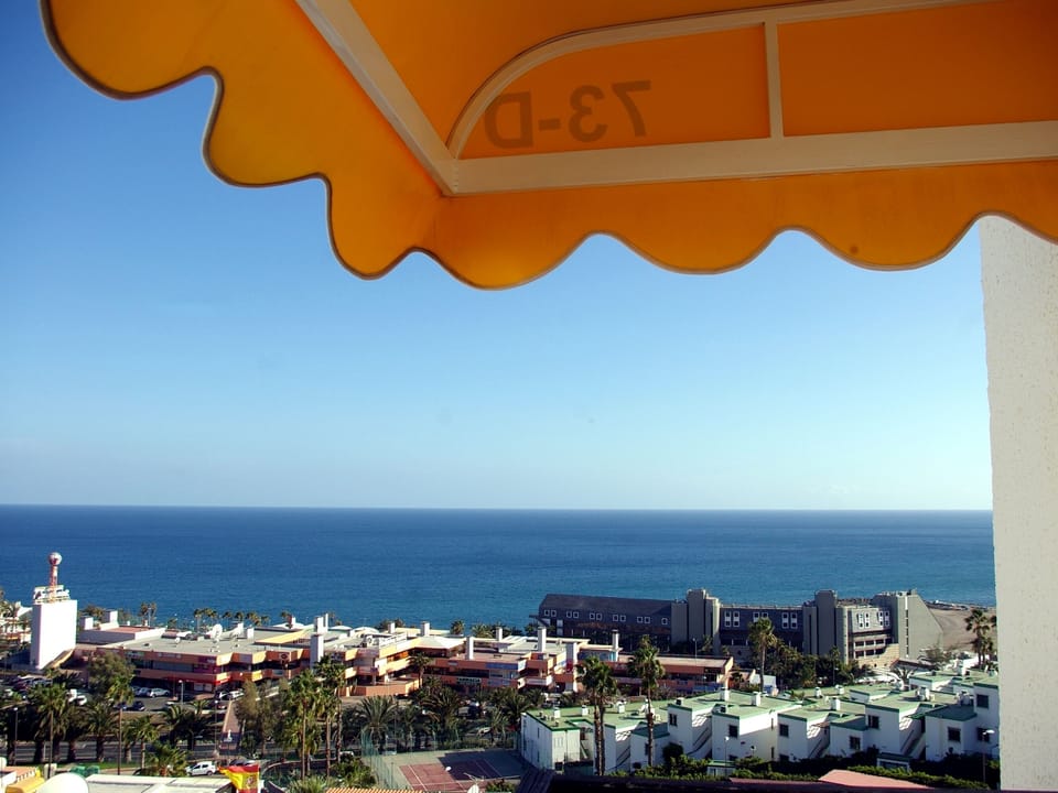 Entrance of the apartment and sea view