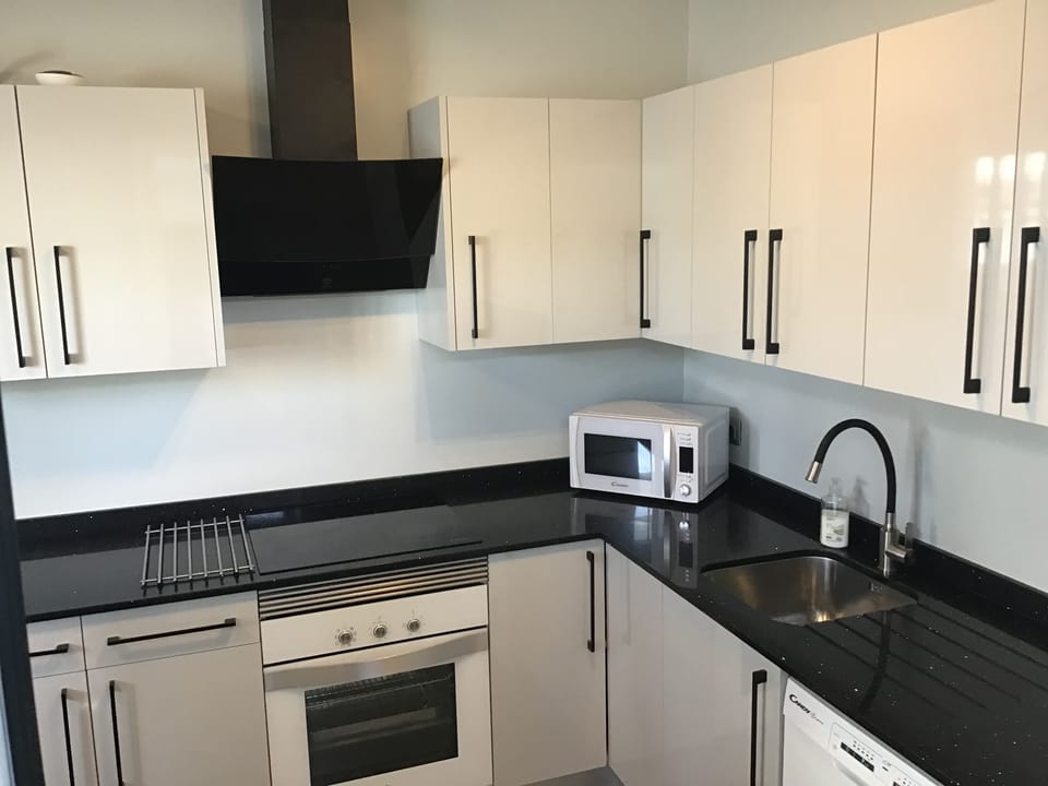 New kitchen fitted Dec 2022