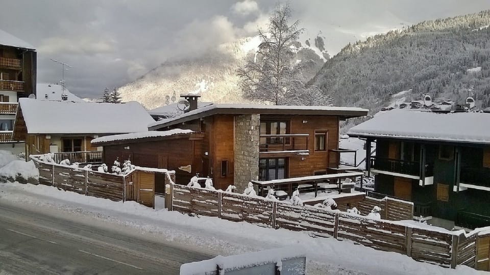 Detached chalet in central Morzine, with parking for two cars.