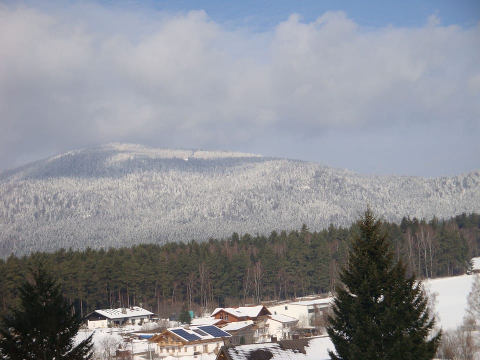 Enjoy relaxing days in our comfortable apartment Apartment in Bavaria