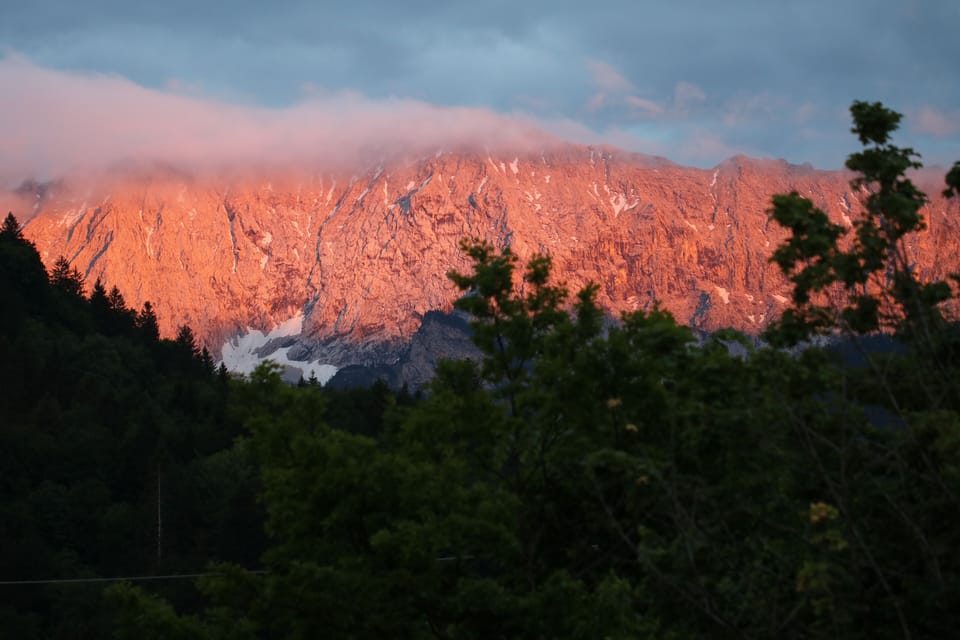 3-star-apartment - Lovely and comfortable. Mountain views. Quiet location. Apartment in Garmisch-Partenkirchen