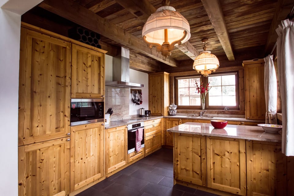 The modern and well equipped kitchen at Chalet Alouette