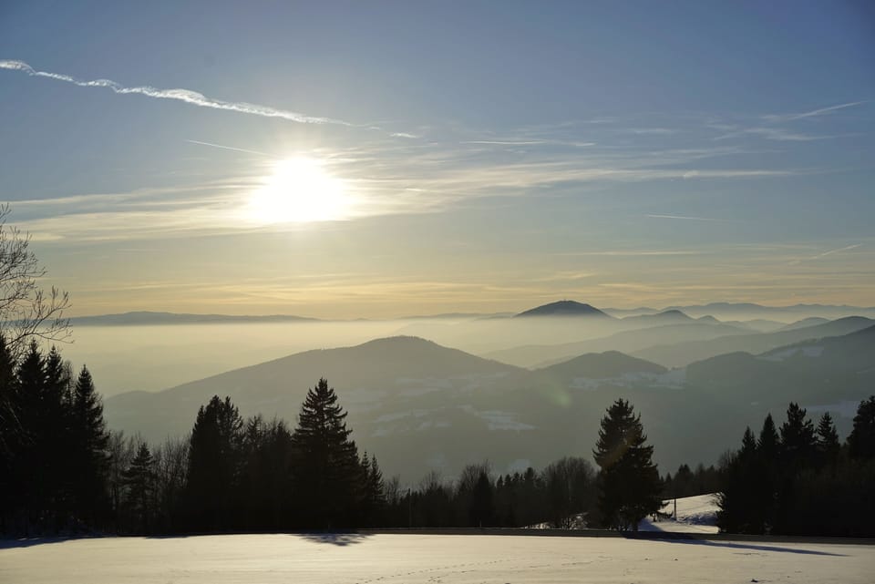 Free WiFi beautiful nature hiking relaxation calm recharge your batteries Landhaus House in Styria