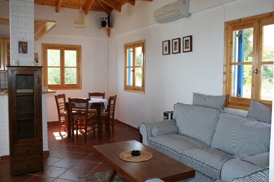 Living and dining room