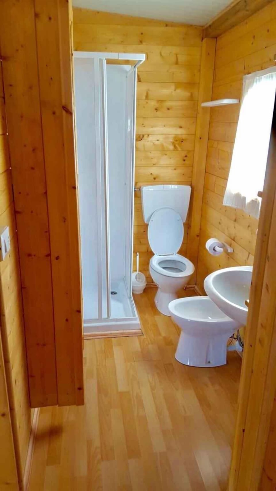 bathroom (example)