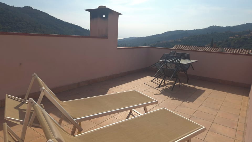 View to Dolcedo -wonderfull view, 3 sun terraces one of them large-parking space Apartment in Liguria