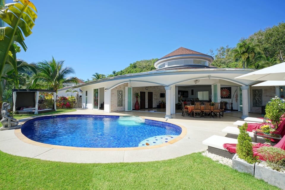 Villa - side view