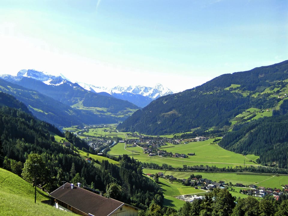 Cozy apartment with a fantastic view of the Zillertal mountains Apartment in Tyrol