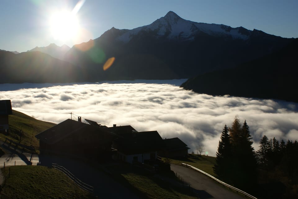  View of the Zillertal mountains, near the ski area Apartment in Tyrol