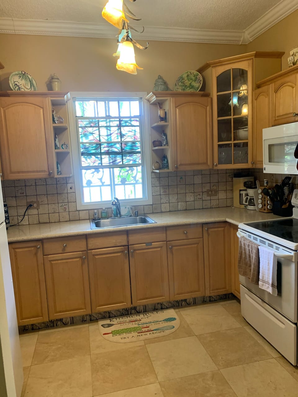 Comfortable kitchen 