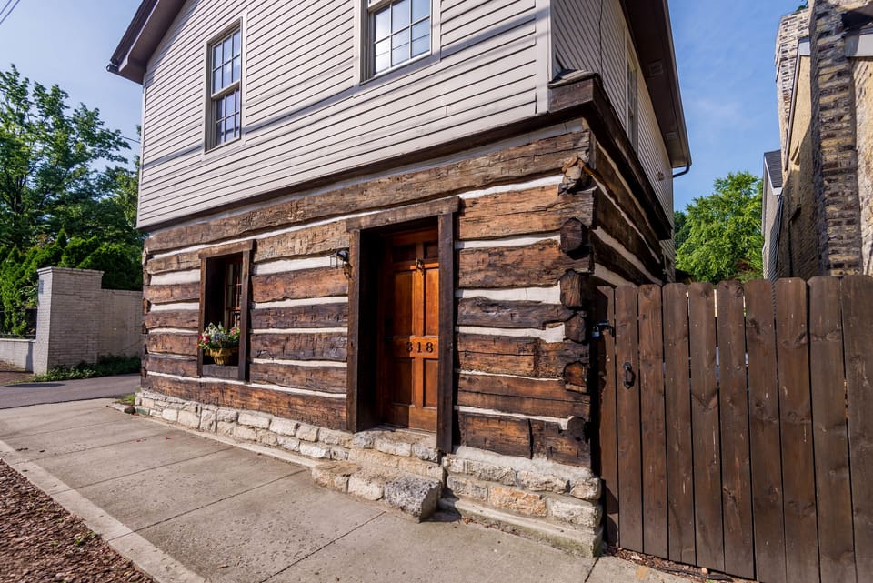 Morrison Cabin built 1787 - oldest home in Lexington on its original foundation