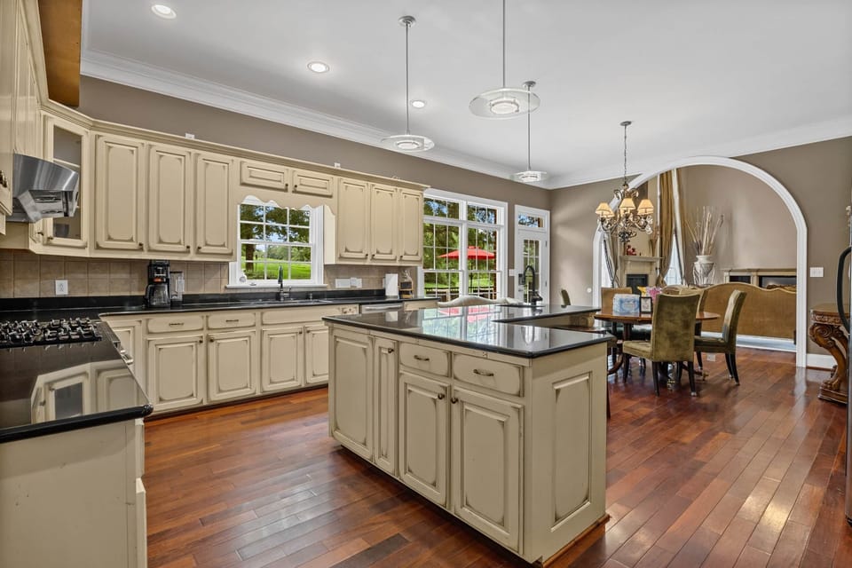 Gourmet Kitchen