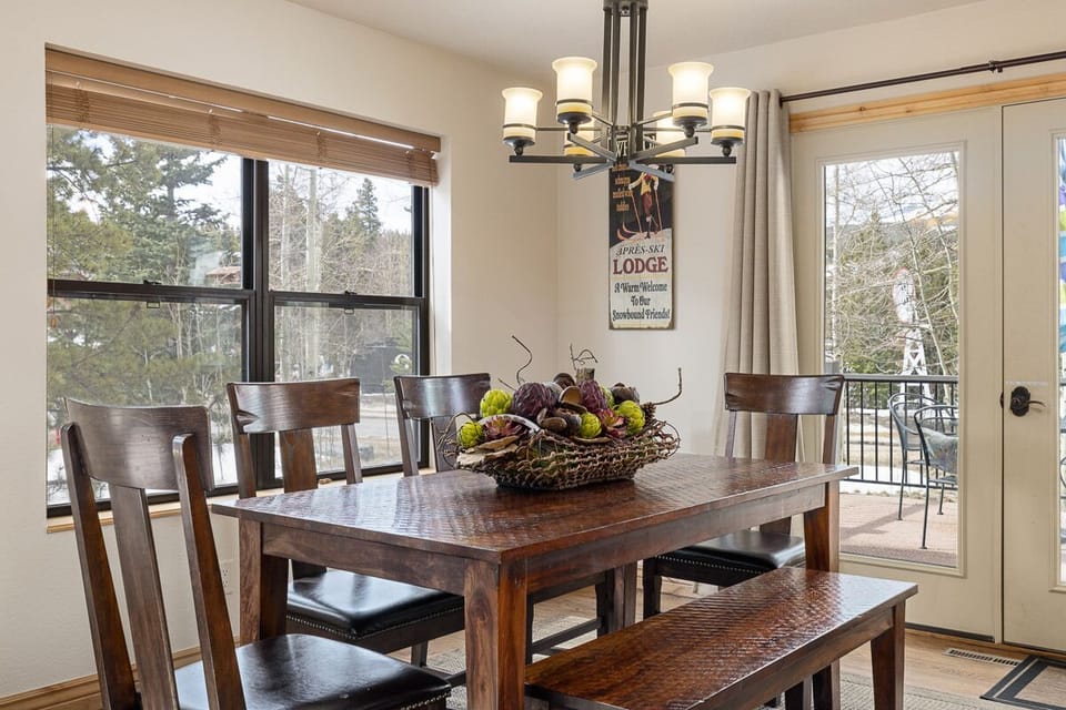 Dining Area View 3