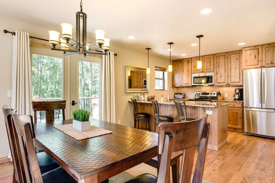 Dining Area View 5