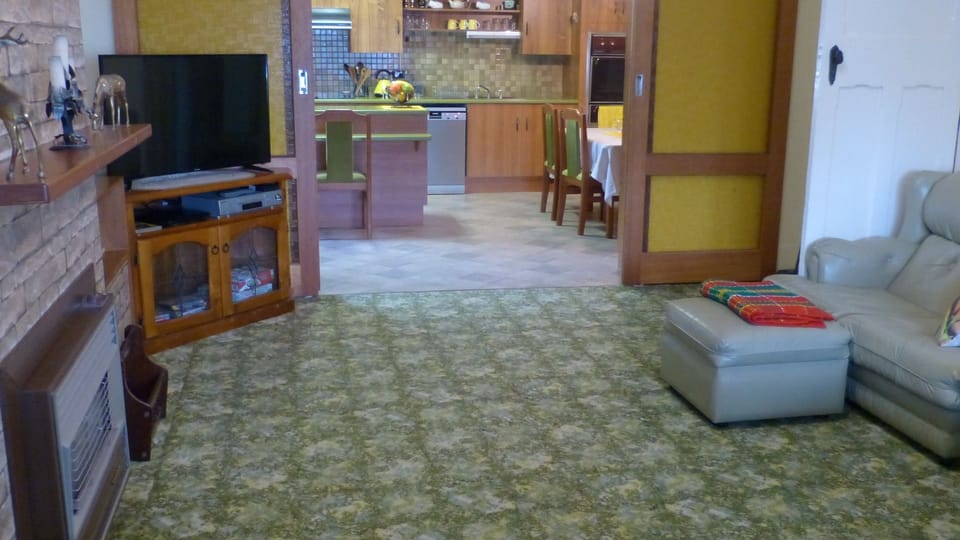 Lounge looking into kitchen