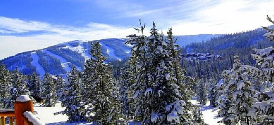 View of the Andesite Mountain slopes