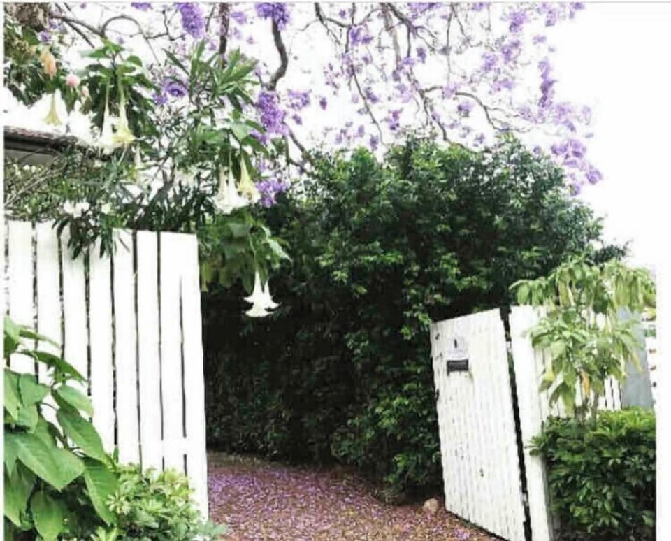 Private guest entrance.