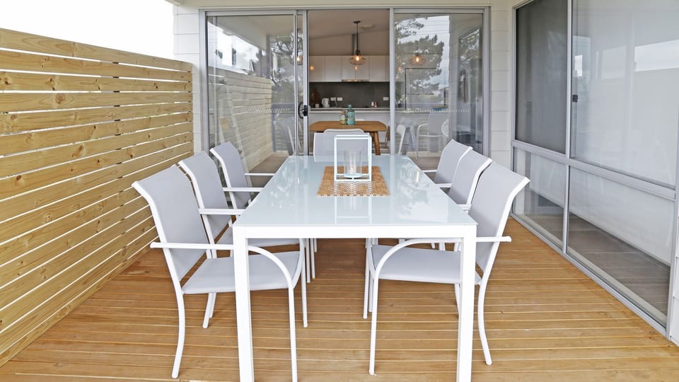 Upstairs balcony 