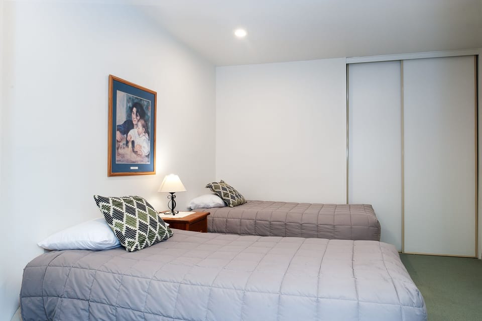Level 1 
Bedroom 2 