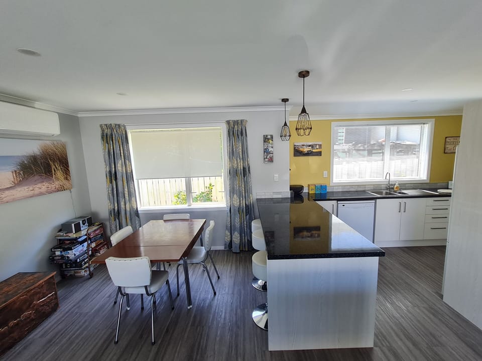 Kitchen/dinning