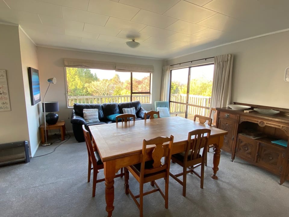 Dining table can be extended to fit 10