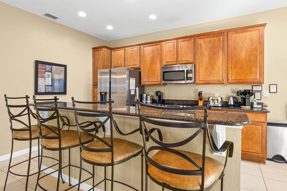 Fully Equipped Gourmet Kitchen