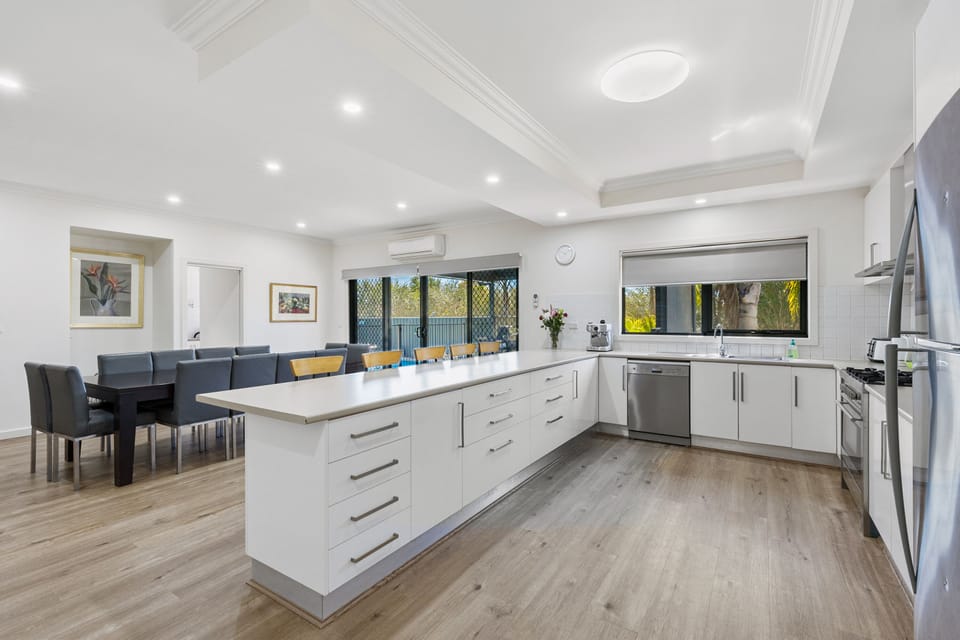 Huge kitchen, large oven, gas cooktop fridge , microwave and dishwasher. 