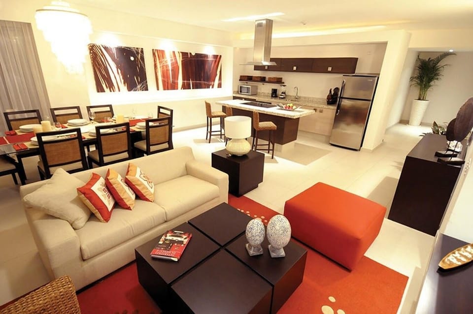 Kitchen/Dining/Living