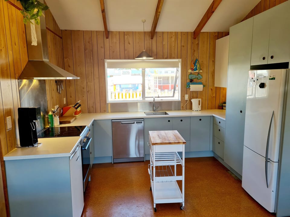 New kitchen installed in Oct-20