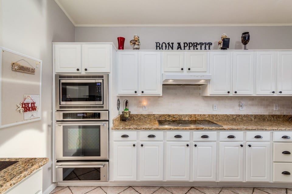 Thermador Oven, Microwave, Stovetop, and Warming Drawer 