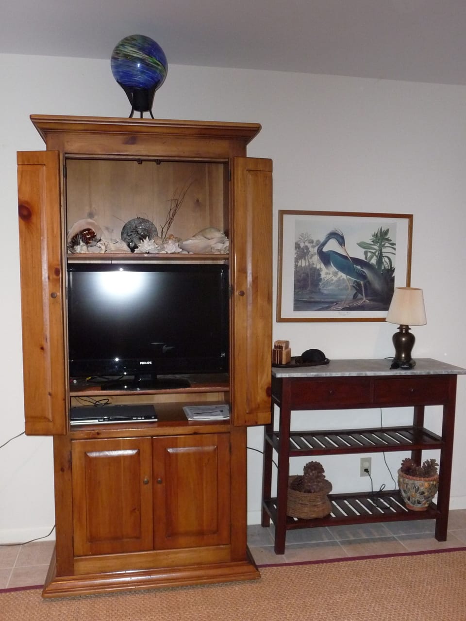 family room flat screen cable TV on lower level...