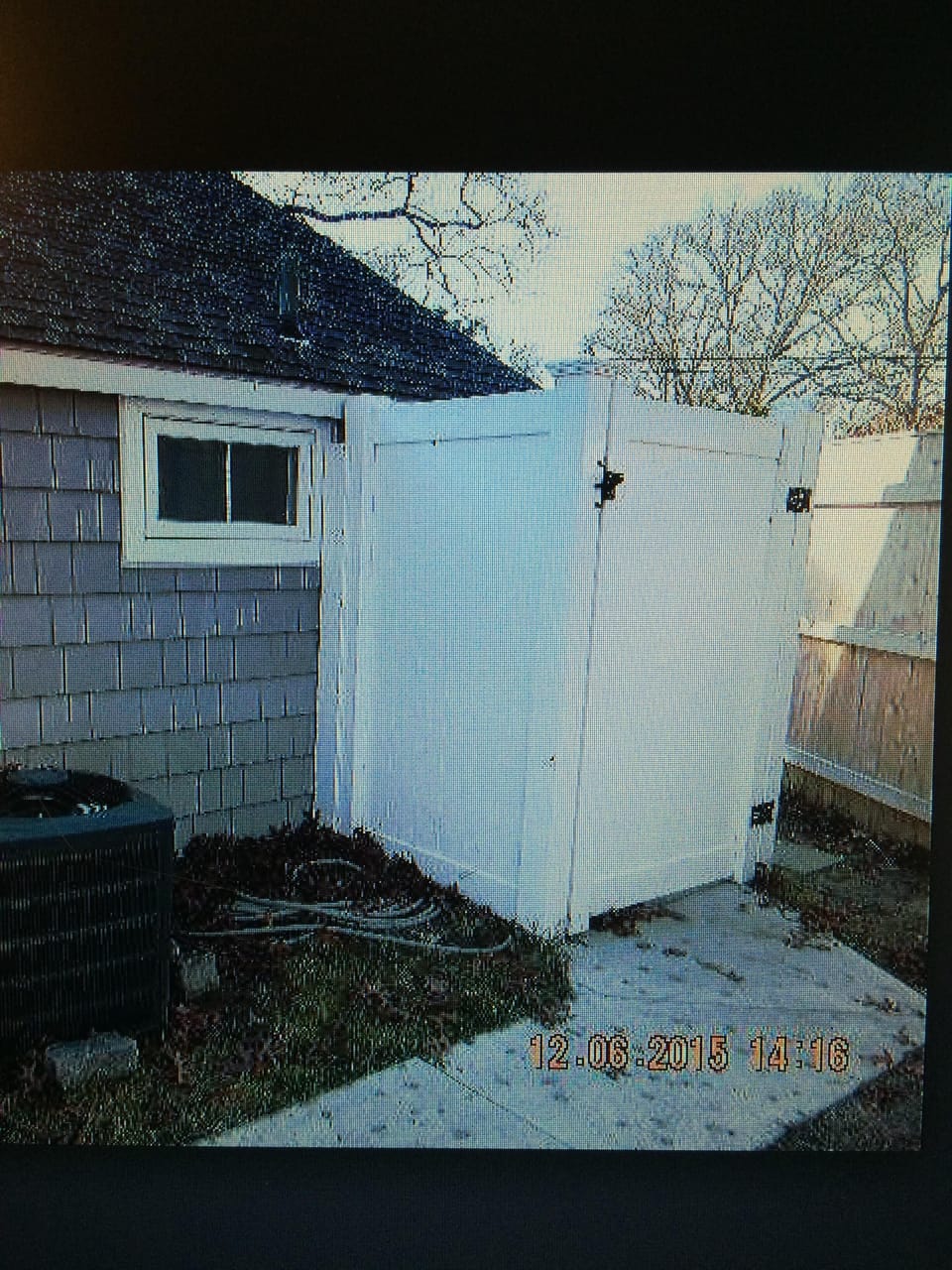 outdoor shower
