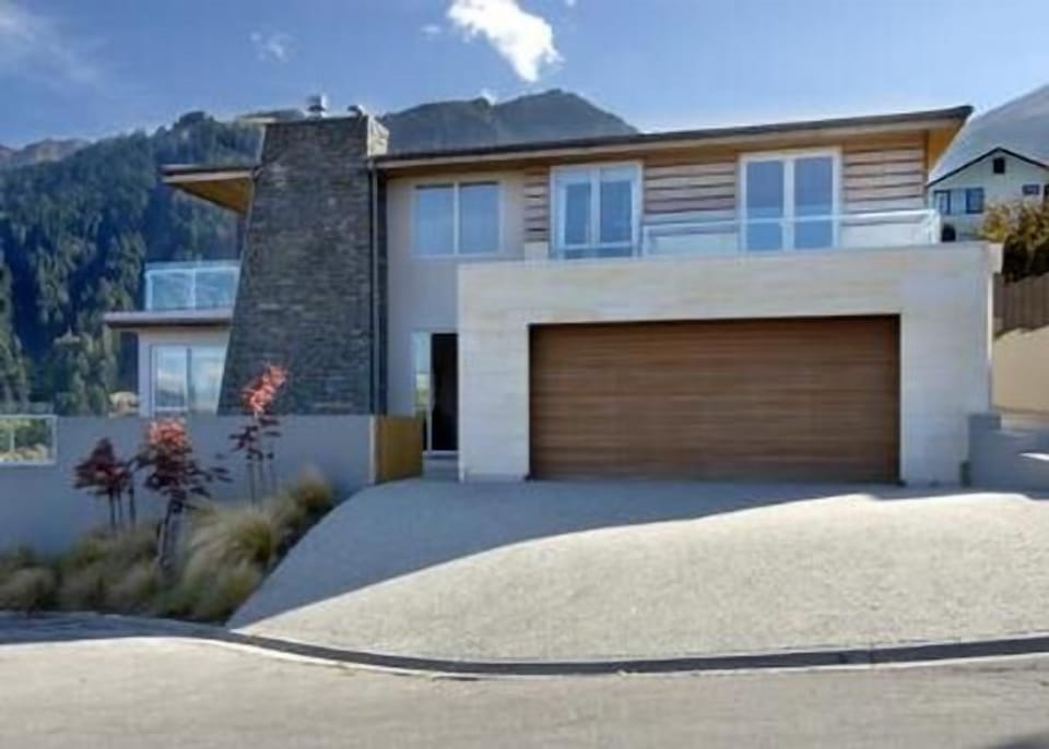 Street View of Villa