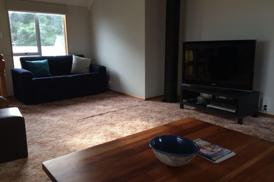 Upstairs lounge