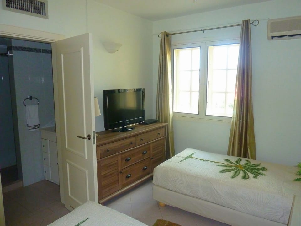 En suite private bath, TV with blu-ray player.