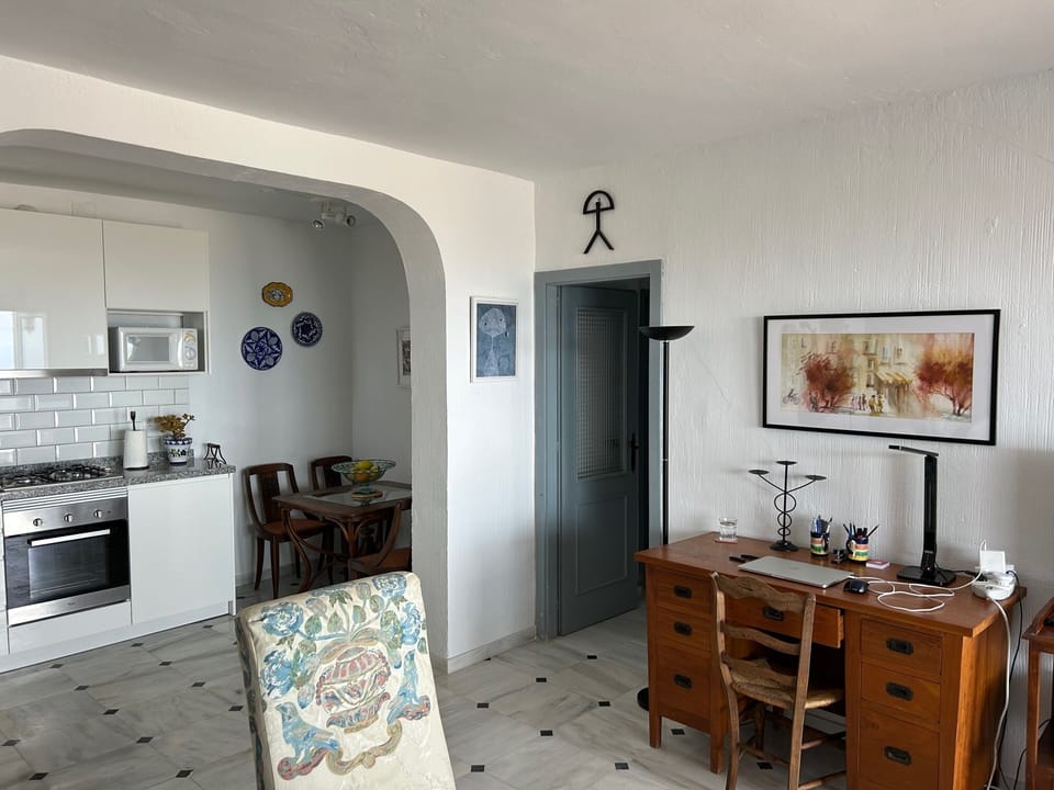 Living room/kitchen