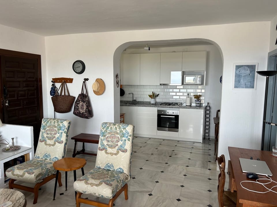 Living room/kitchen