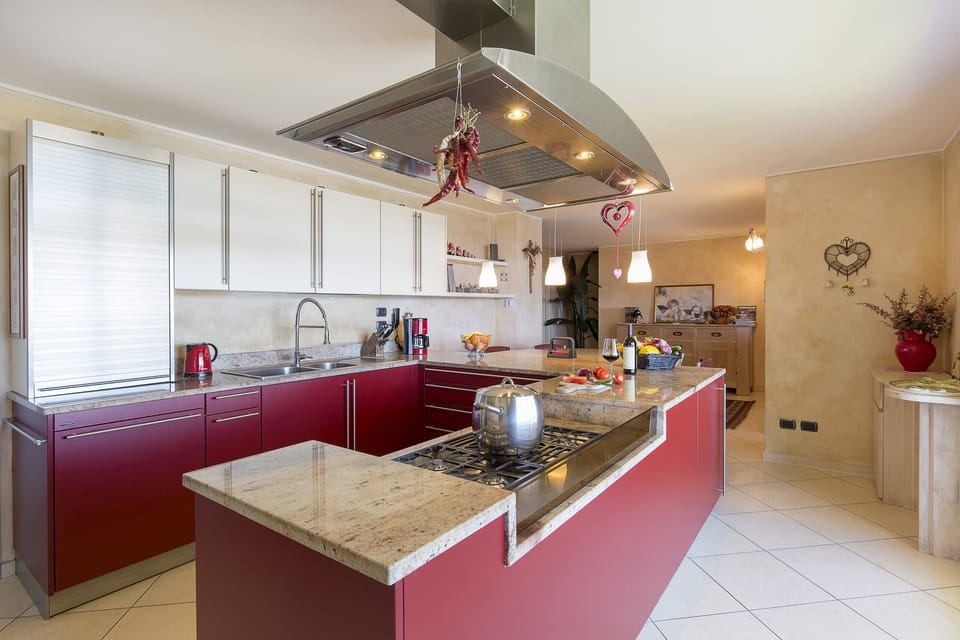 Villa Seta, Meina, Lake Maggiore - by NORTHITALY VILLAS vacation villa rentals