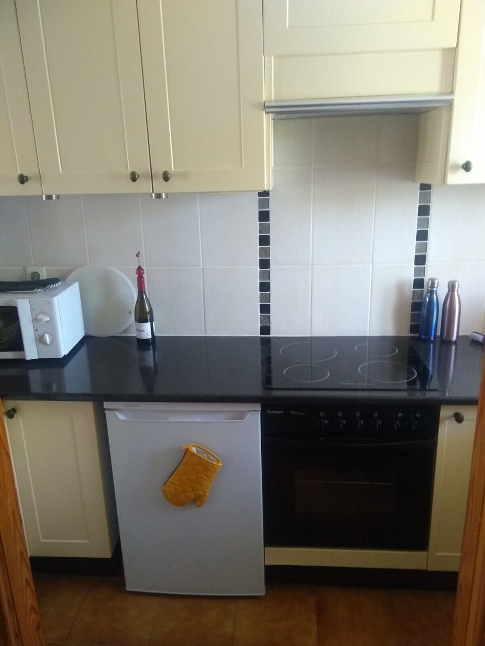 Partial view of kitchen in the daytime