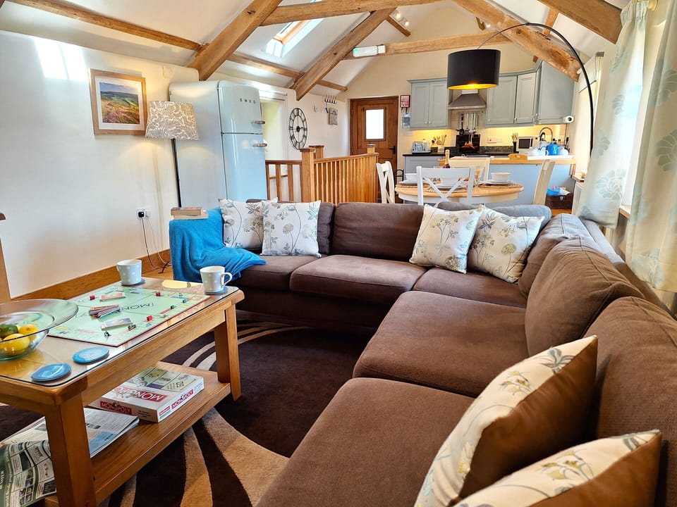 Super comfy large L-shaped sofa