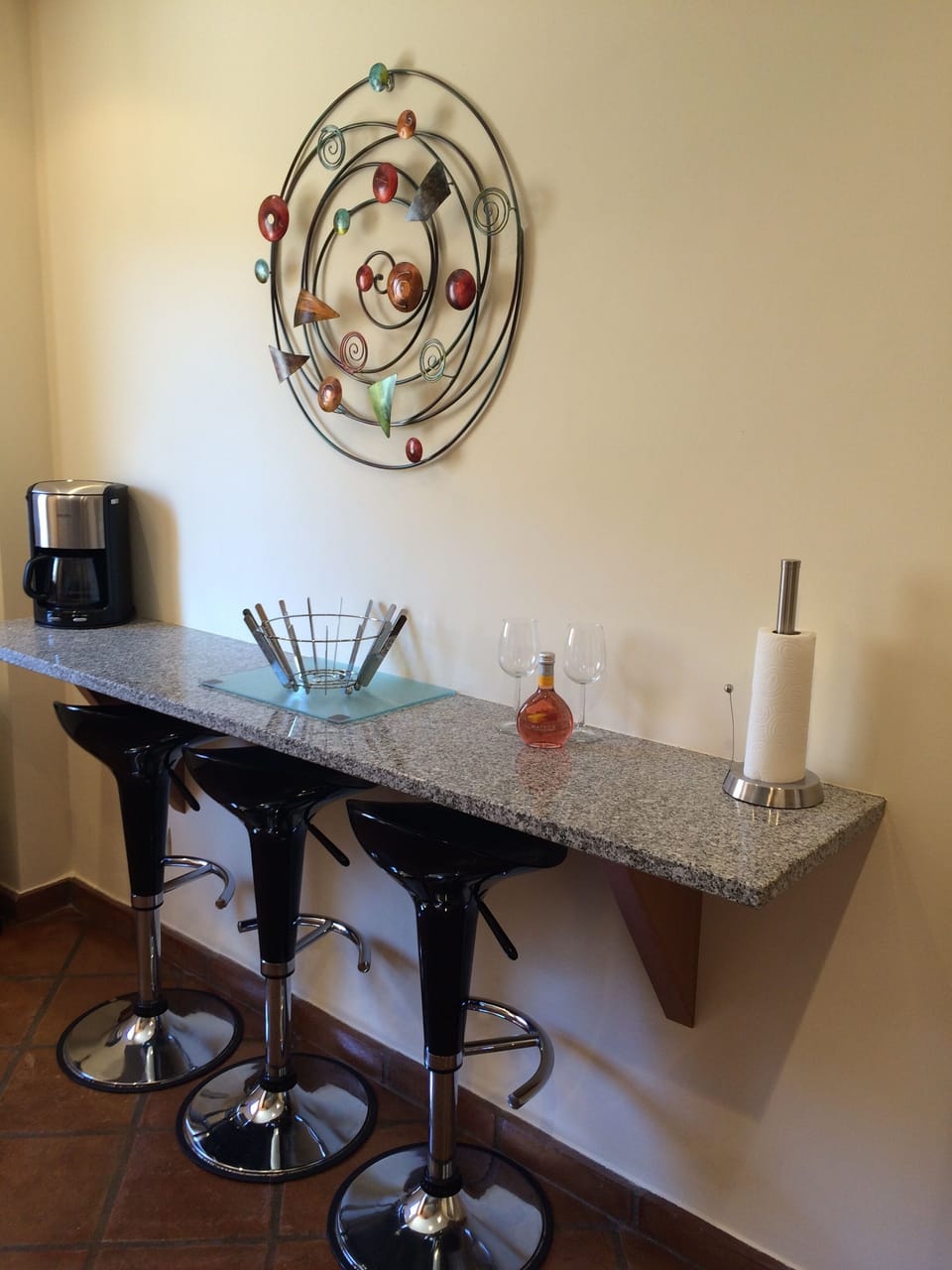 Breakfast bar in kitchen